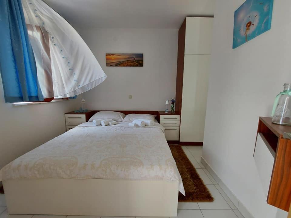 Apartments Hrestak Privlaka  Eksteriør billede